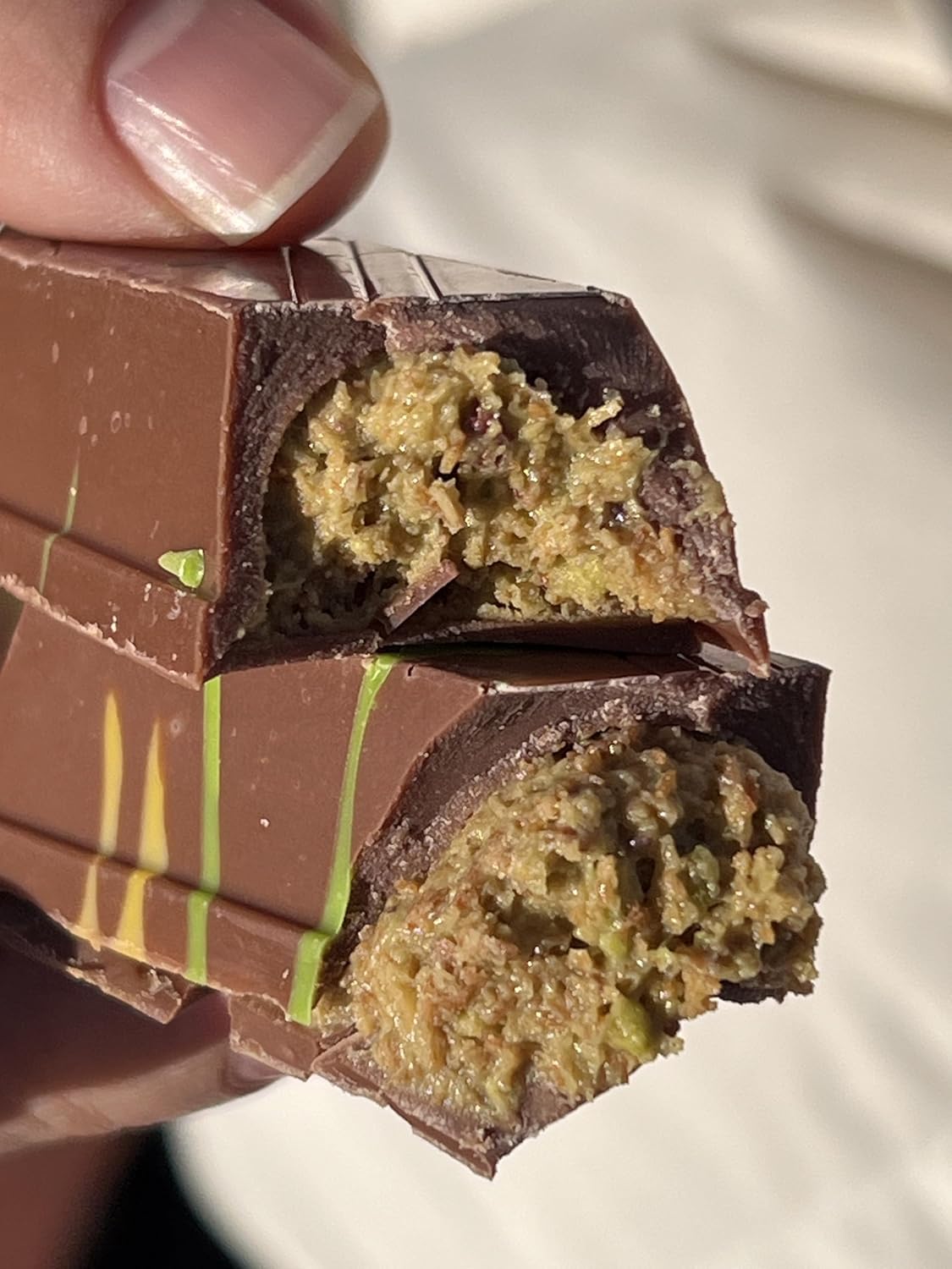 Luxury Dubai Pistachio Chocolate Bar ā With Crunchy Kunafa (1 or 2 Bars)
